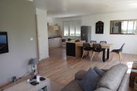 Spacious and cosy 80 m house located in Séné - B&B Séné