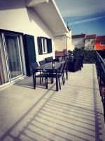 Two-Bedroom Deluxe Apartment with Balcony