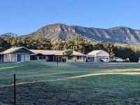 JE Guesthouse, central to all the Hunter Valley has to offer - B&B