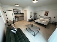 Lighthouse Rooms - Chambres d'hôtes Kryopigí