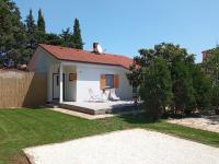 Holiday Home Mirela - Bed and Breakfast Šišan