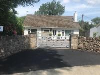 B&B Swansea - Just Stay Wales - Marshmallow Cottage, Oxwich - Bed and Breakfast Swansea