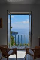 IL GIARDINO SELVATICO DI SUCCELLARIO - APARTMENTS - Bed and Breakfast Ischia