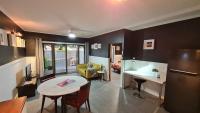 The Settler - Stylish One Bedroom Living with Private Courtyard - B&B Port Pirie