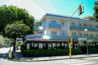 Jesolo flat - swimming pool beach and park free - B&B
