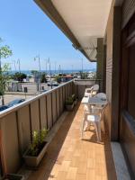 casa vacanza brezza di maestrale - B&B Salerno