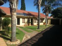 B&B Kempton Park - Big "5" Guesthouse - Bed and Breakfast Kempton Park