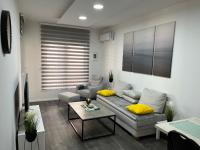 Goldmar Apartment -couples favourite-free garage parking - Chambres d'hôtes Budva