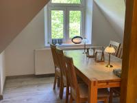 B&B Görlitz - FeWo am Fusse der Landeskrone mit Sauna - Bed and Breakfast Görlitz