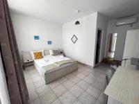 Camera Matrimoniale con Vista Giardino