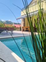 Villa Natura with swimming pool, jacuzzi and sauna - Bed and Breakfast