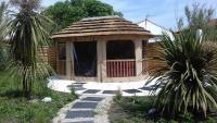 La Roulotte du Mas - Bed and Breakfast