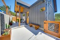 Family-Friendly Canyon Lake Rental w/ Hot Tub! - B&B Canyon Lake