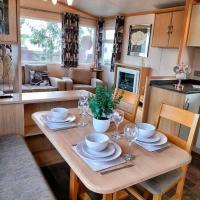 B&B Steeple - Cosy & Beautiful Charrot Caravan - Bed and Breakfast Steeple