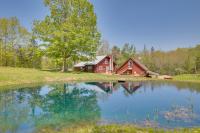 B&B Freedom - Unique Maine Log Cabin with Trout Ponds and Sauna! - Bed and Breakfast Freedom