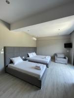 Triple Room with Mountain View