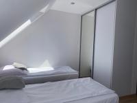 Dreibettzimmer mit eigenem Bad