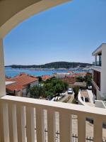 Apartments Sandra - B&B Rogoznica