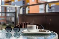 Bright spacious studio in Klaipeda city center with Free parking - B&B Klaipėda