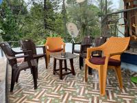 Deluxe Double Room (2 Adults + 1 Child)