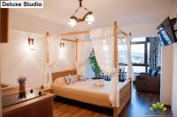 Deluxe Studio