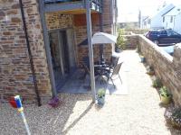 The Waterwheel Apartment, Charlestown - B&B