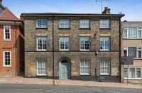119 Flat 2 Northgate st - Stylish one bedroom apartment set within walking distance to town, spacious living space with public car park close by - Chambres d'hôtes Bury St Edmunds