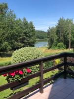 Dom na Kaszubach Sulęczyno z widokiem na jezioro - B&B Sulęczyno
