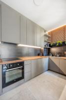 Łódź Retreat Apartments - Parking, Terrace & Garden - by Rentujemy - Chambres d'hôtes Łódź
