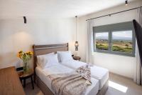Maisonette-Suite mit eigenem Pool und Meerblick.