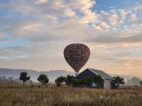 Firefinch Country Cottage - B&B Brits