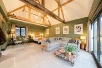 B&B Evesham - Spinney - a unique open plan barn, with private garden - Bed and Breakfast Evesham