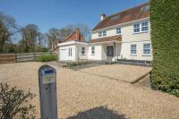Large Marlow House, Great for Work Crews or Families, 5 Bedrooms - Bed and Breakfast Little Marlow