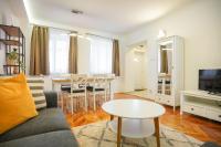 Piroska Bartóktéri Apartman 02 - B&B