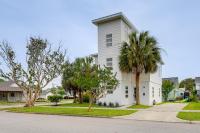 Coastal North Carolina Abode - Rooftop Water Views - B&B