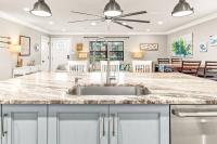 Foley Palms & OWA Resort / Pool - B&B Foley