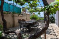 Apartment Laganini - Podstrana - Bed and Breakfast Podstrana