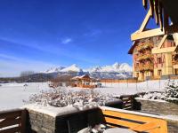 Sunny Apartment with Terrace Tatragolf H104 - B&B Veľká Lomnica