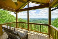 Hot Tub and Game Room Mountaintop Cabin in Murphy! - Bed and Breakfast Murphy