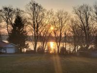 B&B Deseronto - County Greenside Lakeview Resort - Bed and Breakfast Deseronto