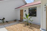 Spacious Home Near Beach, Large Yard, Game Room and Dog Friendly - B&B Jacksonville