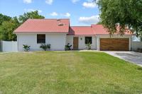 Spacious Home Near Beach, Large Yard, Game Room and Dog Friendly - B&B Jacksonville