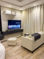 Al Aqiq Elegant and luxurious Studio, Private and Self Entry - B&B
