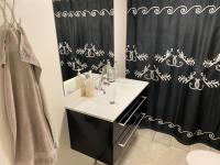 Chambre Double Standard (2 Adultes + 1 Enfant)