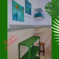 Lit Simple dans Dortoir pour Femmes