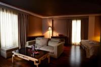 Nexus Valladolid Suites & Hotel