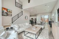 Grand Oasis At E Austin With Pool - B&B Austin