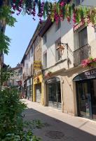 Charmant appartement au cœur de Neuville - Lyon à 20mn - Ferienwohnung