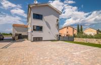 Apartment Marko by KRALJ TRAVEL - Chambres d'hôtes Malinska