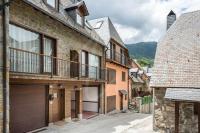 Casa Artiga de Lin by SeaMount Rentals - B&B es Bòrdes